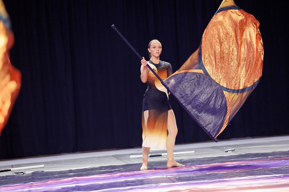 La Quest Winterguard performing